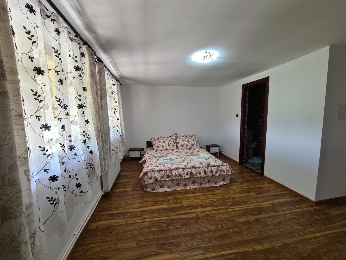 Maricom Home Zarnesti Exterior foto
