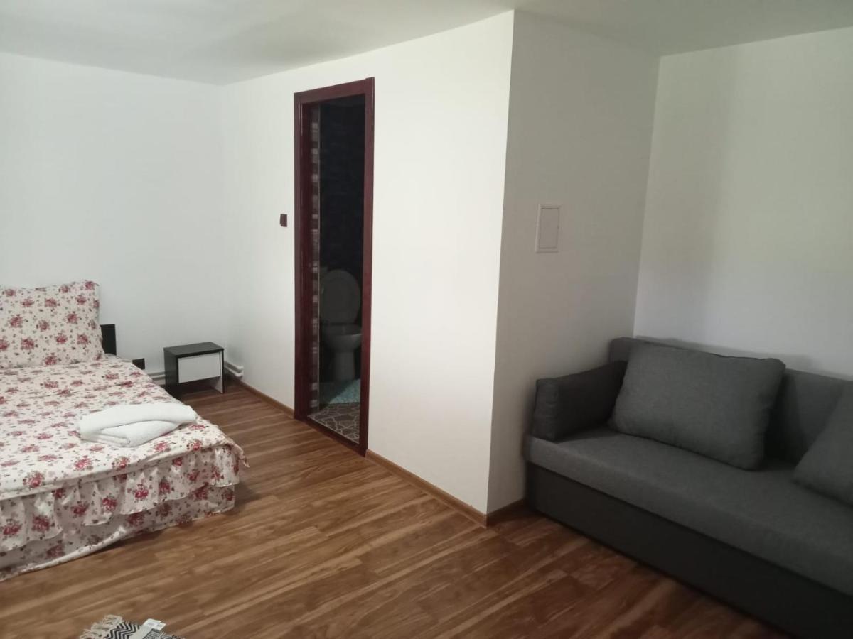 Maricom Home Zarnesti Exterior foto
